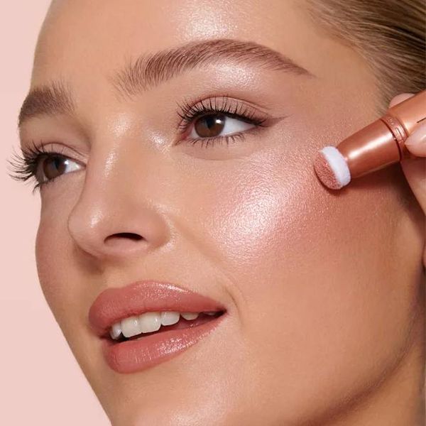 Кремовые румяна Charlotte Tilbury Peachgasm Beauty Light Wands 12 мл  COS-21 фото